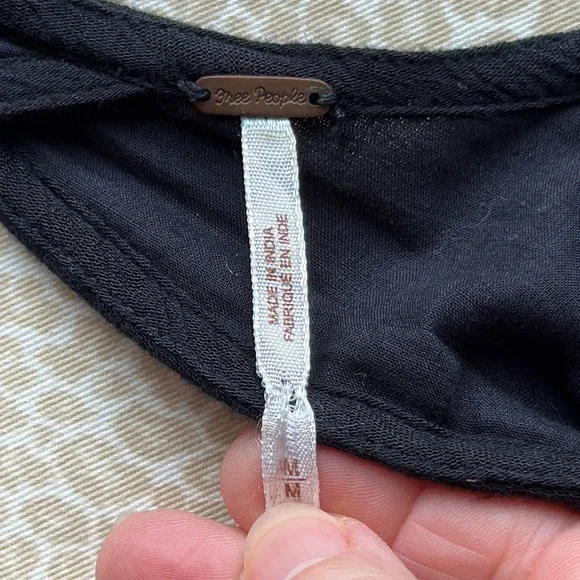 Free People Black mini dress with white embroidered rosette’s open back size M - Picture 10 of 14